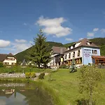 Aux Deux Clefs 3* メッツェラル