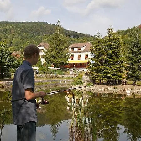 Aux Deux Clefs Hotel